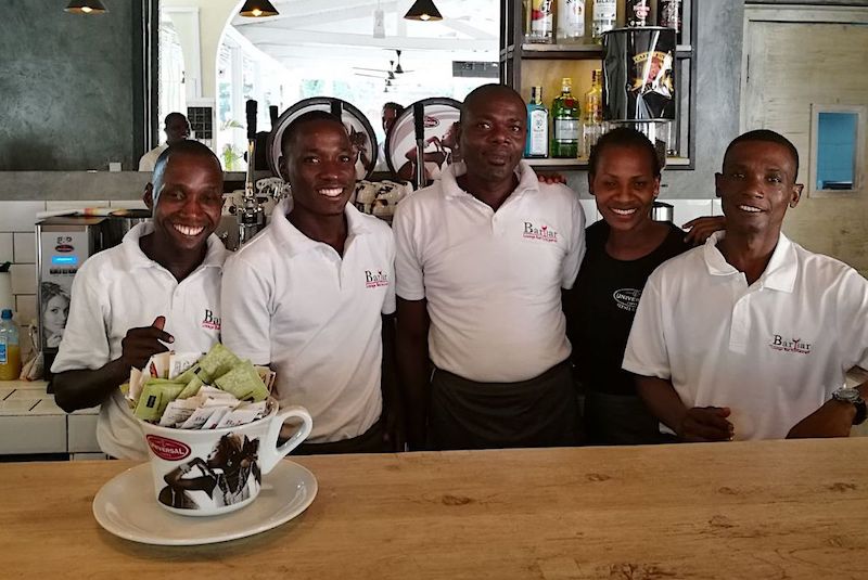 Il 'made in Abruzzo' conquista il Kenya, inaugurato il primo vero bar italiano: il caffè è Universal